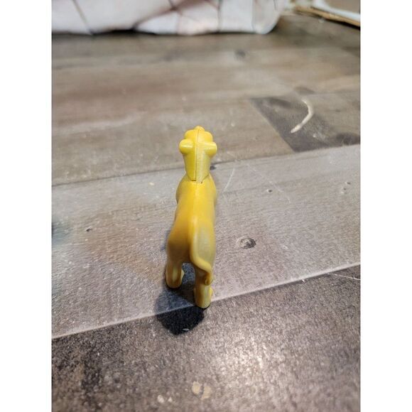 Animal Kingdom lion toy figure Safari - Picture 3 of 4